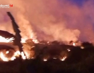 Kebakaran 4 Hektare Lahan di Cikembar Sukabumi