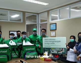 1000 Paket Makanan dari Grab Untuk Tenaga Medis Covid-19 Sukabumi dan Cianjur