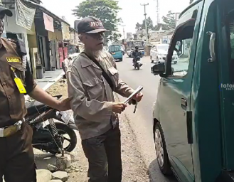Penyandang Tunanetra Laporkan Salah Satu Ketua Rw Cibadak ke Kejaksaan Negeri Sukabumi