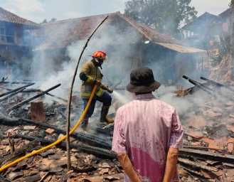 Korban Kebakaran Rumah di Waluran Sukabumi Butuh Bantuan