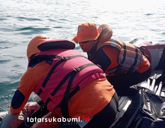 Jenazah Wisatawan Bogor yang Tenggelam di Ujunggenteng Dievakuasi Tim SAR