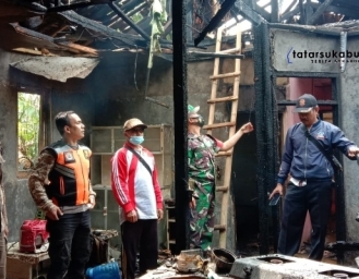 Rumah Eeng di Kabandungan Sukabumi Terbakar 