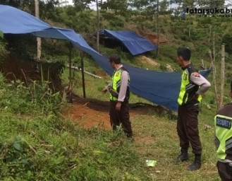 Polisi Turunkan Ratusan Personel Indikasi Pembukaan Tambang Galian Emas di Perkebunan Bojong Asih Sukabumi