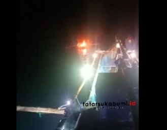 Perahu Nelayan Ujunggenteng Sukabumi Terbakar di Agrabinta Cianjur
