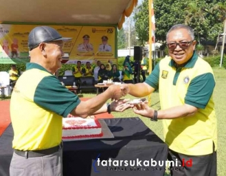 150 Kursi Roda Bagi Lansia Oleh Baznas Kabupaten Sukabumi 
