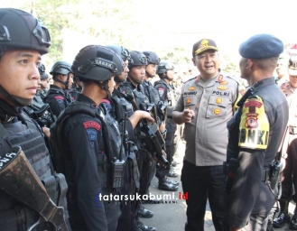 Gelar Pasukan Pengamanan Pilkades 240 Desa se-Kabupaten Sukabumi Polres Sukabumi Kota