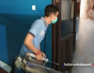 Pandemi Korona Polres Sukabumi Fogging Disinfektan Sejumlah Titik Vital di Palabuhanratu
