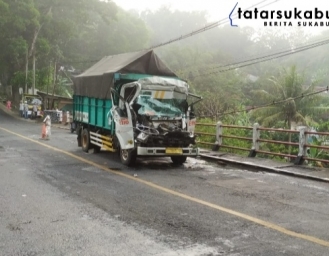 Kecelakaan itu Terjadi Tepat Diatas Jembatan Ruas Jalan Sukabumi - Palabuhanratu